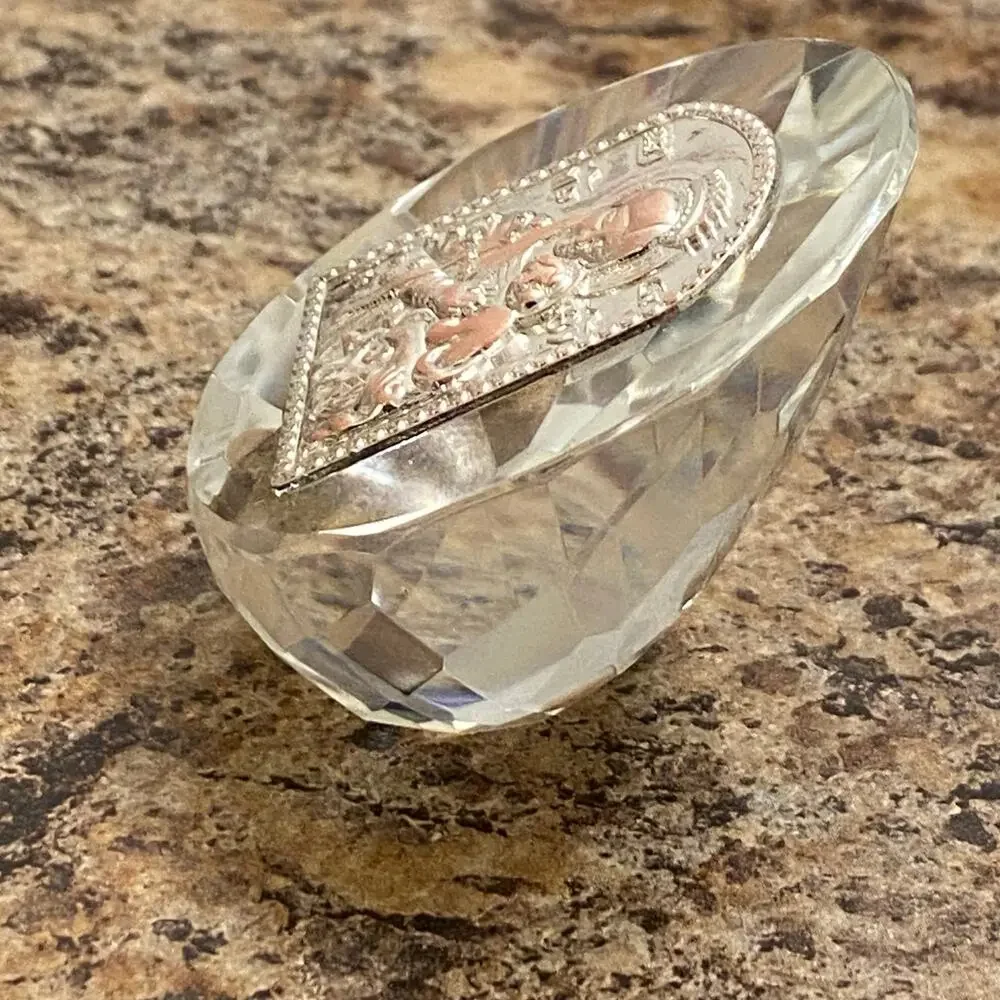 Self Standing Crystal Block with Virgin Mary and Baby Jesus Christ Mantle Decor